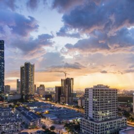 Toàn cảnh tòa nhà cao tầng Hà Nội lúc hoàng hôn
